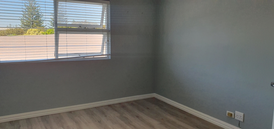 To Let 1 Bedroom Property for Rent in Northcliff Western Cape